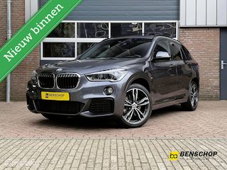 BMW X1 xDrive20i M Sport Schuifdak Navi Leer HUD LED Camera Hifi