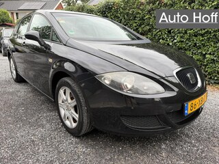 Seat Leon 1.6 Reference | Airco | Elekt. Ramen | LMV | Trekhaak | APK tot 23-03-2027!