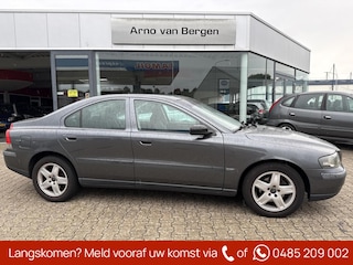 Volvo S60 2.4, airco, cruisecontrol, trekhaak.