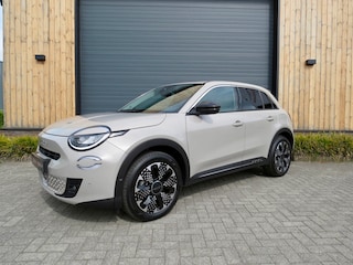 Fiat 600 e La Prima 54 kWh *Full option *Leder *Stoelmassage