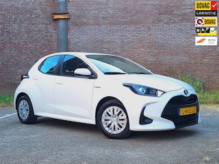 Toyota Yaris 1.5 Hybrid Active 93PK AUTOMAAT, Airco, A.rijcamera, Carplay, Climat en Cruise Control, Ned. Auto