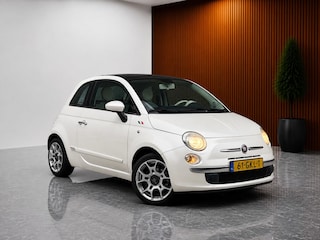 Fiat 500 1.2 Lounge PARELMOER! (PANORAMADAK, CARPLAY, ELEKT RAMEN, LICHTMETALEN VELG, AIRCO, STUURBEDIENING, ETC!)