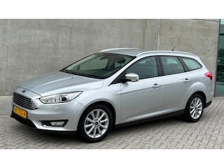 Ford Focus Wagon 1.0 Titanium 2017 Grijs NAP|APK|NAVI|PDC