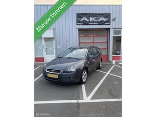 Ford Focus Wagon 1.6-16V Futura
