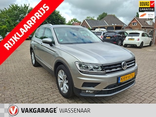 Volkswagen Tiguan 1.4 TSI 4Motion Highline Business R dsg digitaal dash, massage stoelen