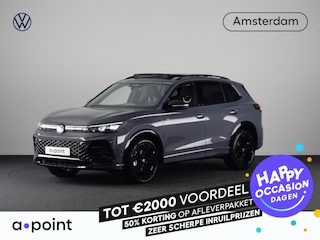Volkswagen Tiguan 1.5 eHybrid R-Line Edition 204 pk Automaat (DSG) | Verlengde garantie | Navigatie | Panoramadak | Trekhaak (wegklapbaar) | Parkeersensoren (Park assist) | Rondomzicht camera | Black Style pakket | R-Line |