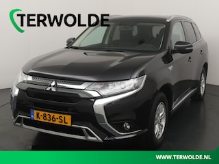Mitsubishi Outlander 2.4 PHEV Pure | Trekhaak |