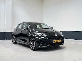 Toyota Yaris 1.5 Hybrid Business Plus | Navigatie | Camera | Apple Carplay/ Android Auto | NL | 1 Eig |