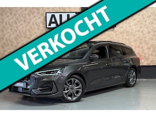Ford Focus Wagon 1.0 EcoBoost Hybrid ST-Line | Led | Stoelverwarming | Carplay | Stuurverwarming | Parkeersensoren| Trekhaak
