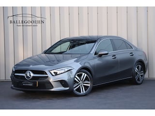 Mercedes-Benz A-klasse 180 Business Solution Luxury | 136PK | Sfeerverlichting+ | Stoelverw. | Widescreen | Camera | Clima | Carplay | 2020.