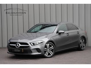 Mercedes-Benz A-klasse 180 Business Solution Luxury | 136PK | Sfeerverlichting+ | Stoelverw. | Widescreen | Camera | Clima | Carplay | 2020.