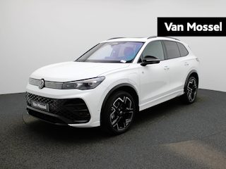 Volkswagen Tiguan 1.5 eHybrid R-Line Edition 272 PK| Panoramadak | Trekhaak | Lederen Stoelen Met Geheugen | Navigatie Groot | 360 Camera | Head-Up Display | Stoelverwarming Voor & Achter