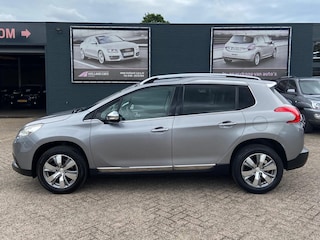 Peugeot 2008 1.2 VTi Allure Pack Premium Plus 103.749 Km n.a.p - Airco ecc - Cruise - Navi - Bluetooth/handsfree - Panoramadak