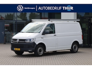 Volkswagen Transporter 2.0 TDI L1H1 Comfortline 102PK / 75kW, Cruise control, verwarmbare voorruit, airco, trekhaak, Apple Carplay & Android Auto, DAB+, parkeersensoren voor en achter (PDC), elektrisch verstel- en verwarmbare buitenspiegels etc.
