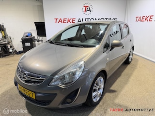 Opel Corsa 1.2-16V Cosmo AIRCO/CRUISE/CAMERA/NAP/APK