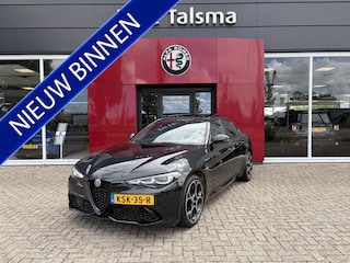 Alfa Romeo Giulia 2.0 T GME AWD Veloce | Panoramadak | 19" Velgen | Camera