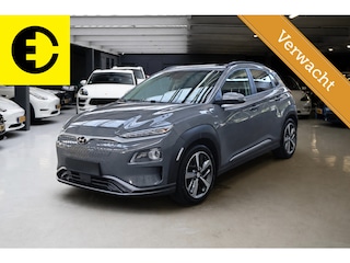 Hyundai Kona EV Premium 64 kWh | SOH 89,6% | Stoelverkoeling | Adaptive cruise control
