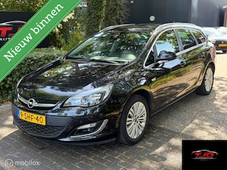 Opel Astra Sports Tourer 1.4 Turbo Business +