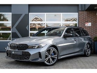 BMW M340i xDrive Touring | Harman/Kardon | Merino Leder Tartufo | 22.236 km! | Memory | Adaptief M-Onderstel | Stuurverw. | 19' Inch |
