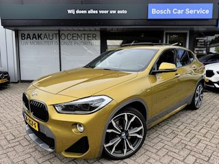 BMW X2 sDrive20i High Executive | Leer | HUD | Panoramadak