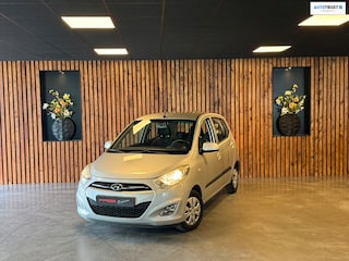 Hyundai i10 1.2 Plus / Airco / Parkeersensoren / NAP / Aux / Elektrische ramen voor / Radio