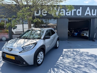 Toyota Aygo 1.0 VVT-i MT first/ airco/camera/ LM velgen/12 maanden garantie