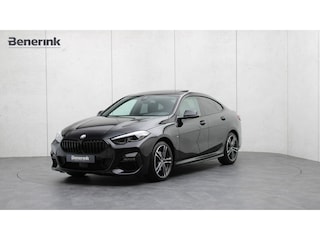 BMW 218i M-Sport | Head-up | Panoramadak | Adaptieve Cruise Control | HiFi | Shadow-Line