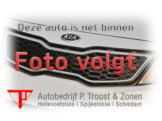 Volkswagen Polo 1.2 TSI Highline Stoelverwarming/Cruise control/Climate control/Parkeersensoren/Elektrische ramen/Centrale deurvergrendeling