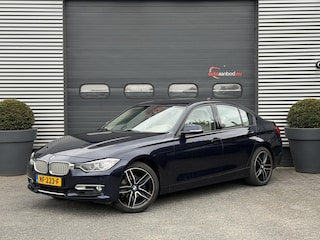 BMW 320i High Executive | Camera | Navigatie | Lederen Bekleding | 18 Inch Lichtmetalen Velgen |