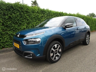 Citroën C4 Cactus 1.2 110 SHINE - NAVIGATIE - LEDER - LMV