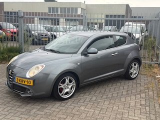 Alfa Romeo Mito 0.9 TwinAir Distinctive NL AUTO NAP! 2EIGENAAR! NAVI l CRUISE l Airco l PDC l TOPSTAAT!