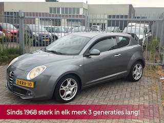 Alfa Romeo Mito 0.9 TwinAir Distinctive NL AUTO NAP! 2EIGENAAR! NAVI l CRUISE l Airco l PDC l TOPSTAAT!