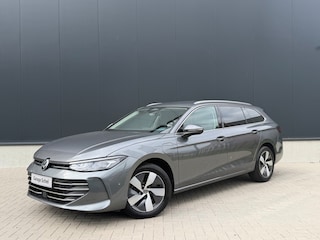 Volkswagen Passat Variant 1.5 eHybrid 204pk Elegance PHEV - Stoelkoeling - HUD - Navi - Camera - ACC - Blind Spot - Ergocomfortstoel - Rijklaar