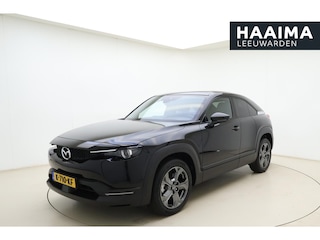 Mazda MX-30 e-SkyActiv 145 Luxury 36 kWh | Schuifkanteldak | Cruise control | Achteruitrijcamera | Elek. verstelbare stoelen | Dodehoekdetectie | Verwarmde voorstoelen | Memory seats | Parkeersensoren | Airco | Navigatie | BOSE-soundsystem | Apple carplay/Android auto |