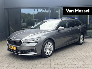 Skoda Superb Combi 1.5 TSI PHEV Business Edition 204 PK | Automaat | Trekhaak | LED Koplampen | Navigatie | Achteruitrijcamera | Climate Control  | Adaptive Cruise Control | Parkeersensoren | Elektrische achterklep | Privacy Glass | Stoelverwarming | Lichtmetalen velgen |