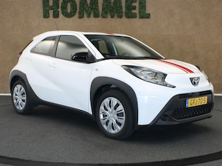 Toyota Aygo 1.0 VVT-i MT Play - ORIGINEEL NEDERLANDSE AUTO - ACHTERUITRIJCAMERA - CRUISE CONTROL - APPLE CARPLAY/ANDROID AUTO - AIRCO - BLUETOOTH TELEFOONVOORBEREIDING - MULTIMEDIA SCHERM