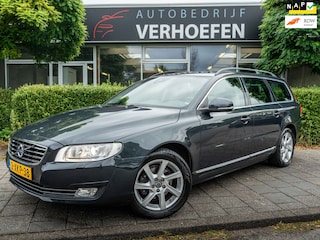 Volvo V70 1.6 T4 Momentum | AUTOMAAT | STOELVERWARMING | LEDER | NAVIGATIE | DISTRIBUTIE VERVANGEN | TREKHAAK | CLIMATE / CRUISE
