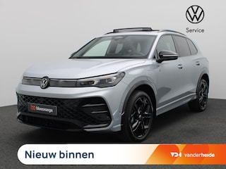 Volkswagen Tiguan 1.5 eHybrid R-Line Edition 272PK DSG Panoramadak, Trekhaak, 360gr. Camera, Black Style, 20" LM Velgen, Head-Up Display, Harman Kardon Audio, Elektr. Achterklep