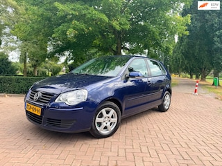 Volkswagen Polo 1.4-16V United | Airco | 5 deurs | Sport velgen