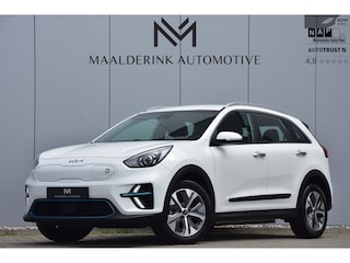 Kia Niro E-Niro DynamicLine 39 kWh Dealer Onderhouden, Camera, Navi, Stoelverwarming, Stuurverwarming, Leder/Stof, App-Connect