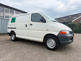 Toyota HiAce 2.5 D4-D 90PK Base | MARGE | 3 ZITS | NAP