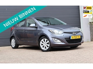 Hyundai i20 1.2i i-Deal Airco/Netjes/Trekhaak