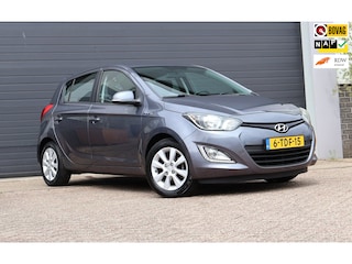 Hyundai i20 1.2i i-Deal Airco/Netjes/Trekhaak