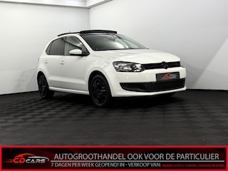 Volkswagen Polo 1.2 Easyline Panoramadak, Parkeersensoren, Clima, Apple carplay, Mistlamp, Bluetooth