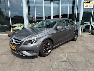 Mercedes-Benz A-klasse 180 Ambition |Aut | Navi | leder | Xenon | Pdc | dealer onderhoud