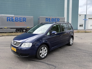Volkswagen Touran 1.4-16V TSI 6-Bak 7-Persoons 141 PK. Net nieuwe ketting en waterpomp gehad !!!