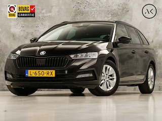 Skoda Octavia Combi 1.0 TSI Sport (KUIPSTOELEN, 1e EIGENAAR, APPLE CARPLAY, GROOT NAVI, GETINT GLAS, ZWART HEMEL, KEYLESS, NIEUWSTAAT)