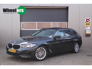 BMW 5-serie Touring 530e Business Edition Plus, Carplay, Camera, Laser, Elektr Trekhaak, Memory