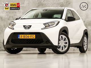 Toyota Aygo 1.0 VVT-i MT Play (APPLE CARPLAY, NAVIGATIE, ADAPTIVE CRUISE, SPORTSTOELEN, LANE ASSIST, CAMERA, NIEUWSTAAT)