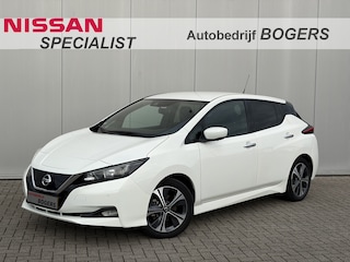 Nissan Leaf N-Connecta 40 kWh, Prijs is Rijklaar! Afneembare trekhaak voor fietsendrager, 360-Camera, Stoelverwarming